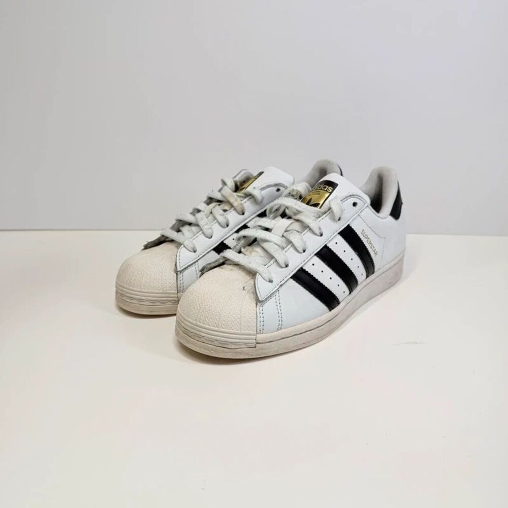 Adidas superstar size 5.5